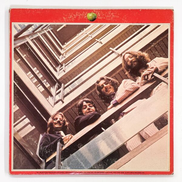 Back cover of 1962-1966 by The Beatles