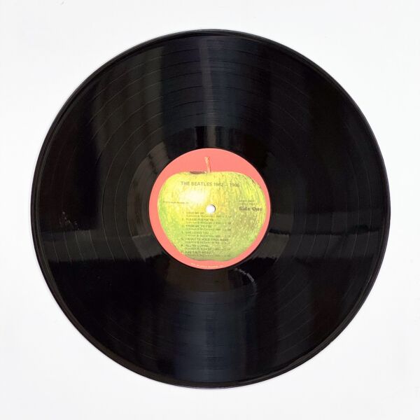 Front of the record 1962-1966 by The Beatles
