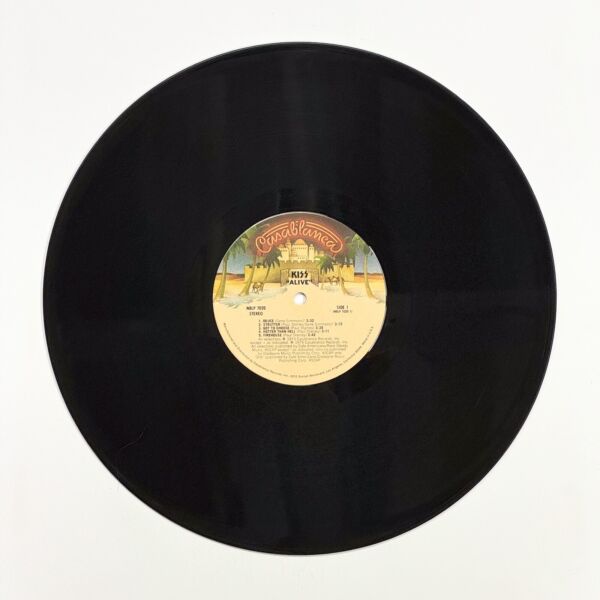 Front of the record Alive! by Kiss