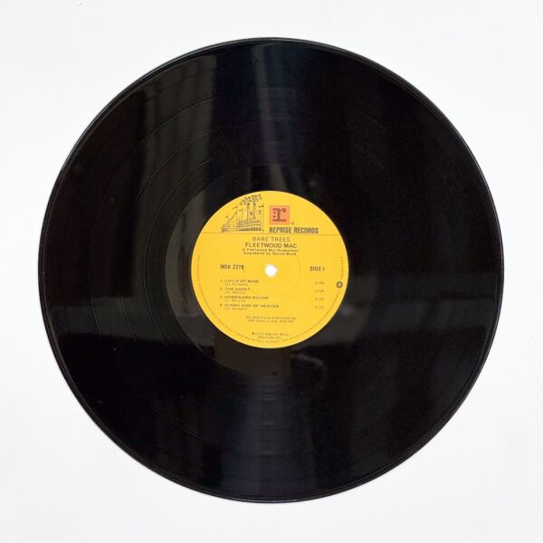 Front of the record Bare Trees by Fleetwood Mac