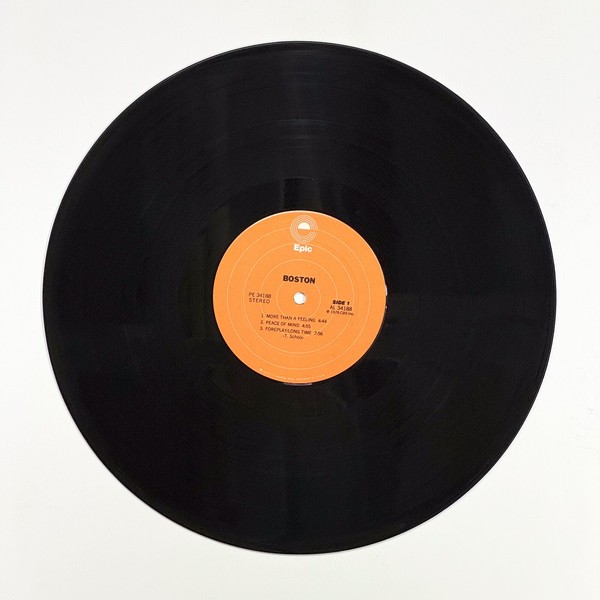 Front of the record Boston by Boston