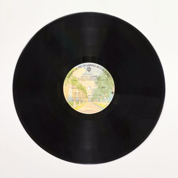Front of the record Breezin' by George Benson