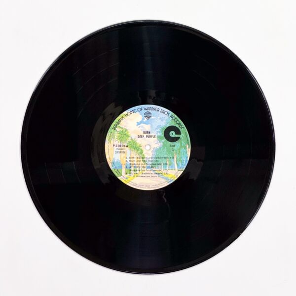 Front of the record Burn by Deep Purple