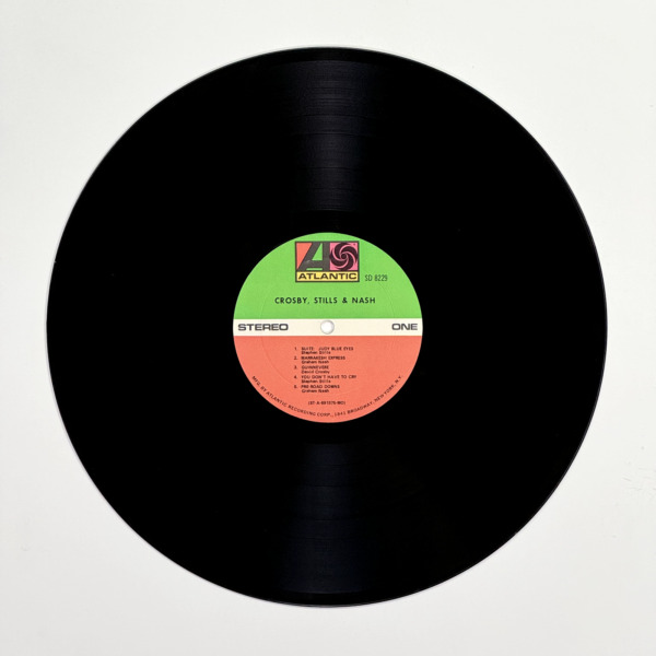 Front of the record Crosby, Stills & Nash by Crosby, Stills & Nash