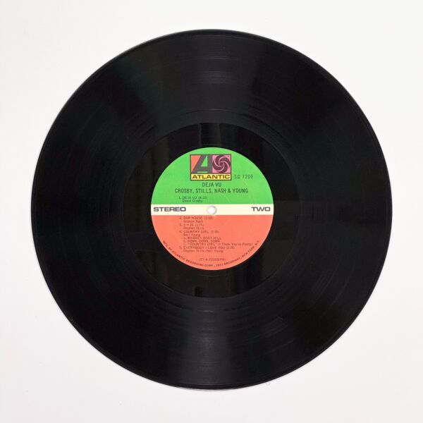 Back of the record Deja Vu by Crosby, Stills, Nash & Young