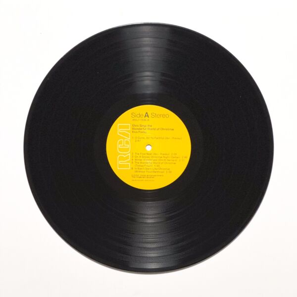 Front of the record Elvis Sings The Wonderful World Of Christmas by Elvis Presley