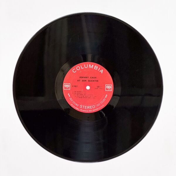 Back of the record Johnny Cash At San Quentin by Johnny Cash