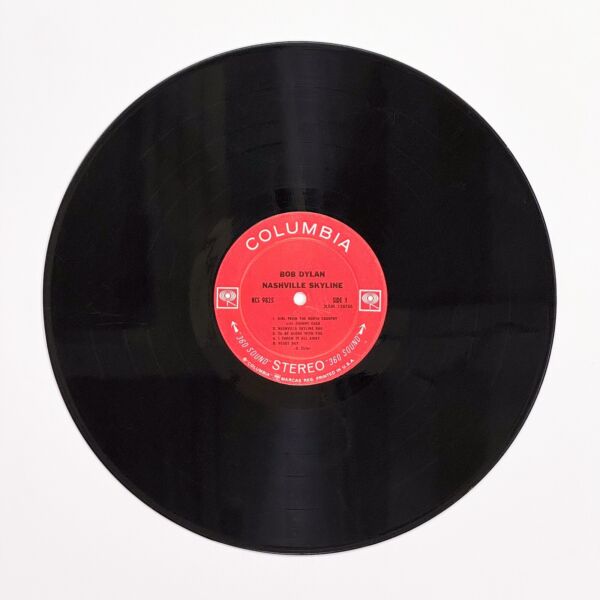 Front of the record Nashville Skyline by Bob Dylan