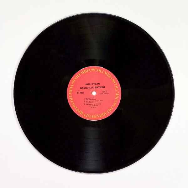 Back of the record Nashville Skyline by Bob Dylan