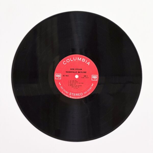 Back of the record Nashville Skyline by Bob Dylan