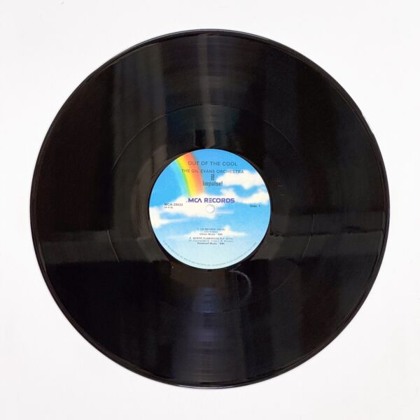 Front of the record Out Of The Cool by Gil Evans