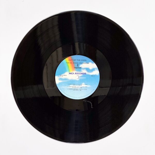Back of the record Out Of The Cool by Gil Evans