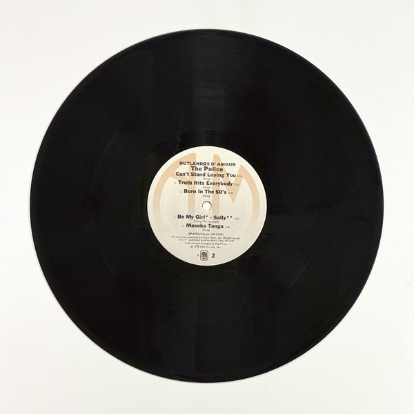 Back of the record Outlandos D'Amour by The Police