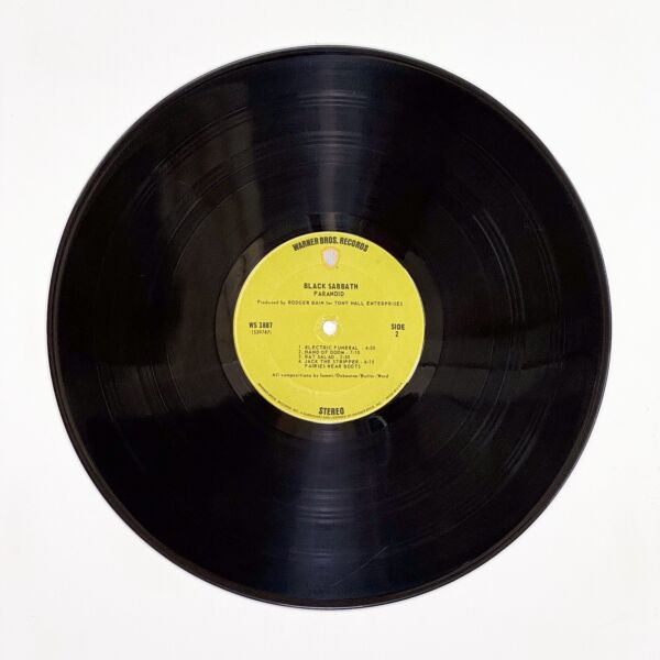 Back of the record Paranoid by Black Sabbath