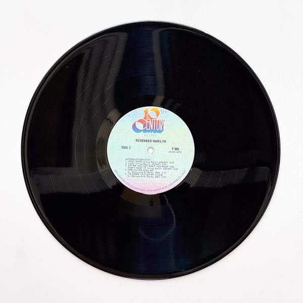 Front of the record Remember Marilyn by Marilyn Monroe