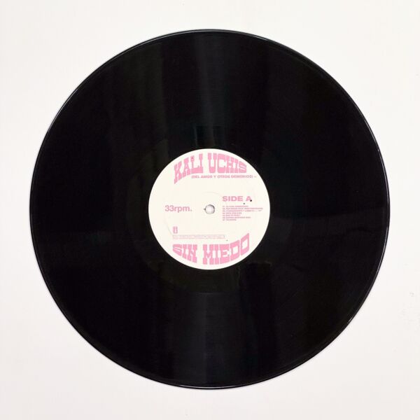 Front of the record Sin Miedo (Del Amor Y Otros Demonios) by Uchis, Kali