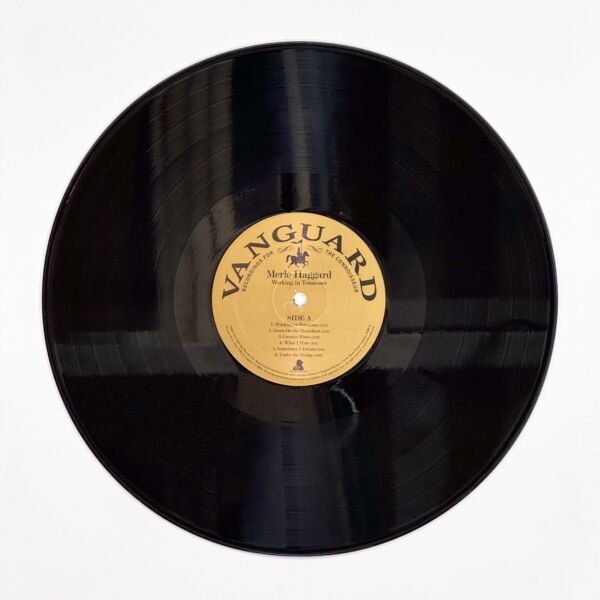 Front of the record Working In Tennessee by Merle Haggard