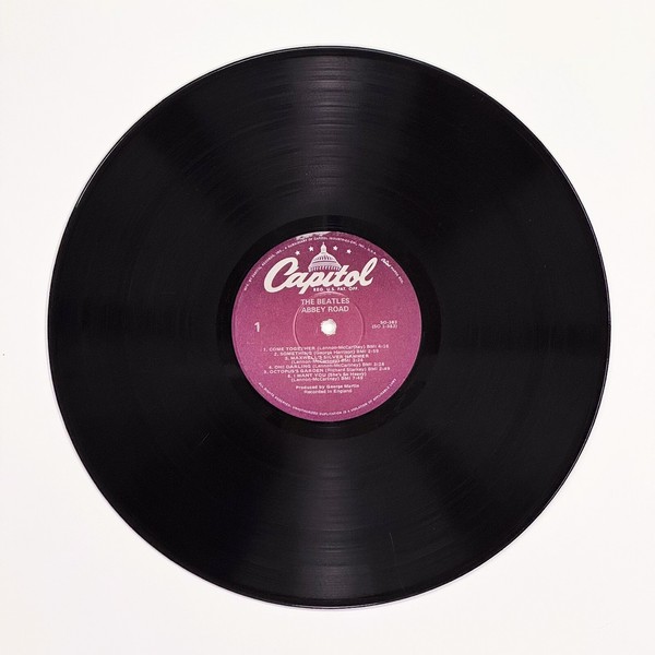 Front of the record Abbey Road by The Beatles
