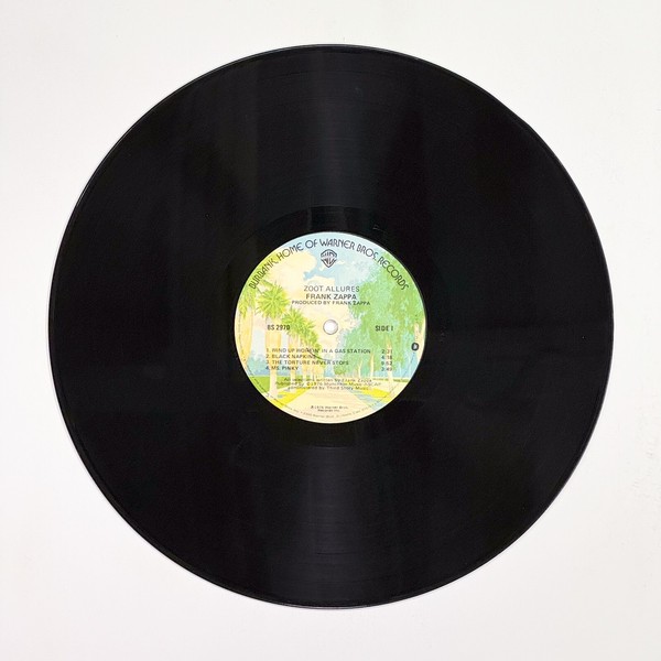 Front of the record Zoot Allures by Frank Zappa