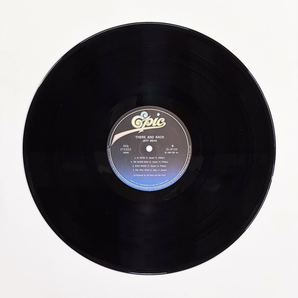 Back of the record There and Back by Jeff Beck